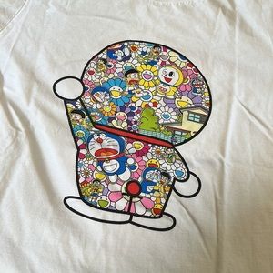 Men’s Murakami x Uniqlo White tee